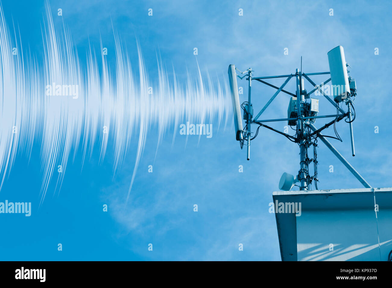 Outdoor 4G Wireless Telefon Radio-Zellenstandortes mit Wave effect Data Stockfoto