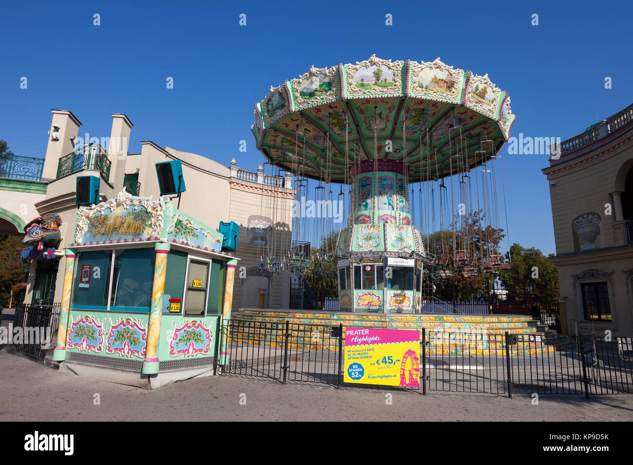 Luftikus auf nostalgische Kettenkarussell retro Karussell im Prater in Wien, Österreich, Europa Stockfoto