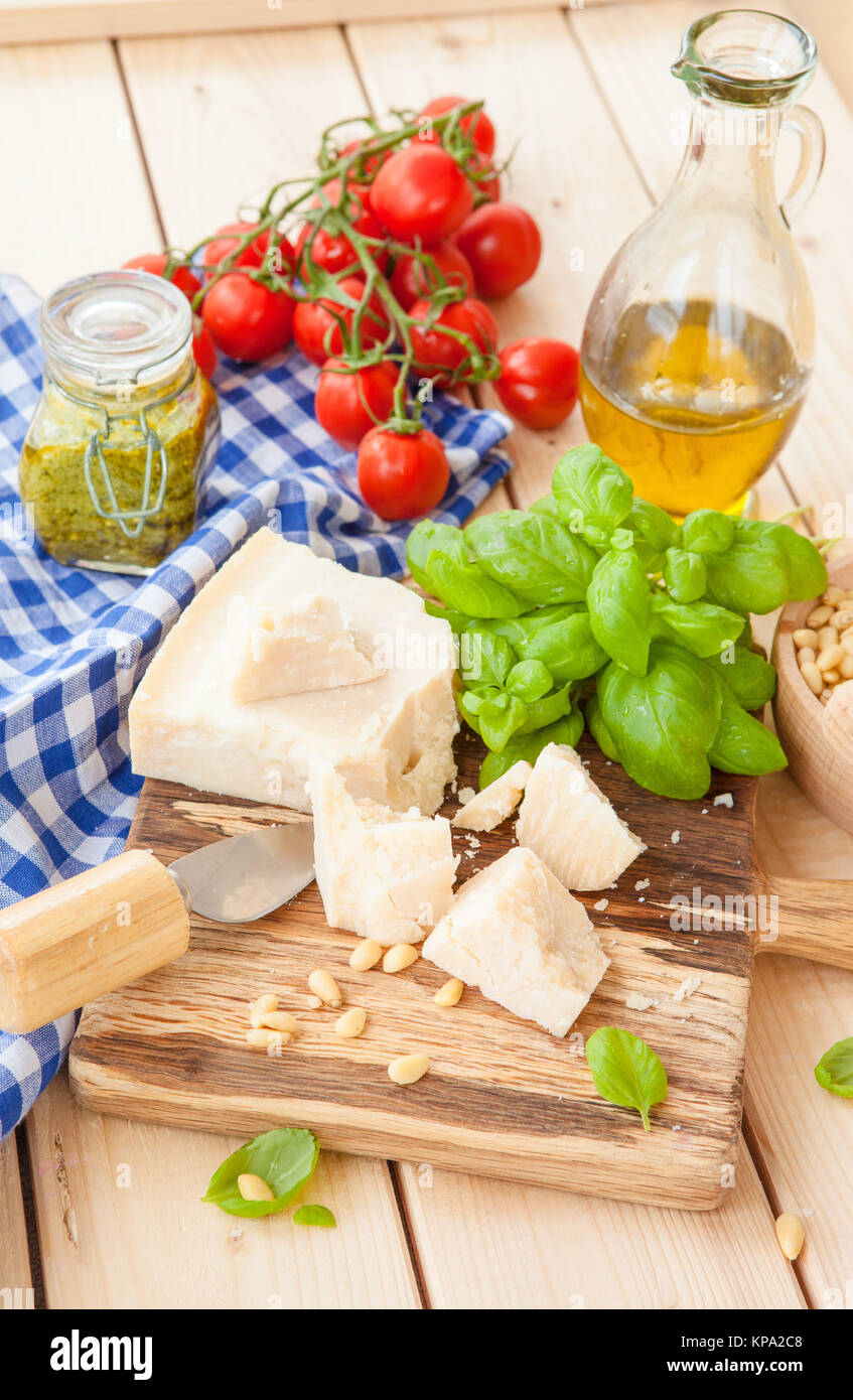 Zutaten für pesto Stockfoto