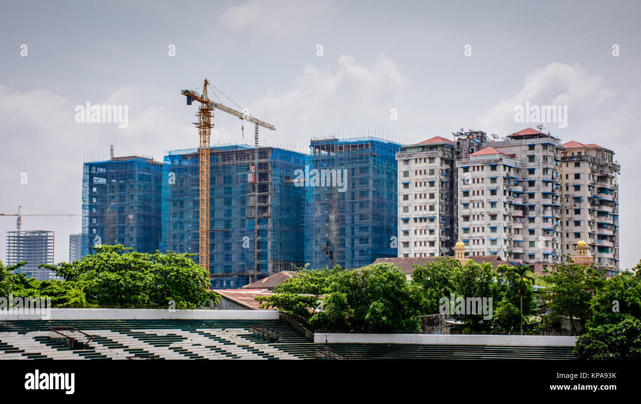 Baustelle von Gehäusen in Yangon, Myanmar, Mai-2017 Stockfoto