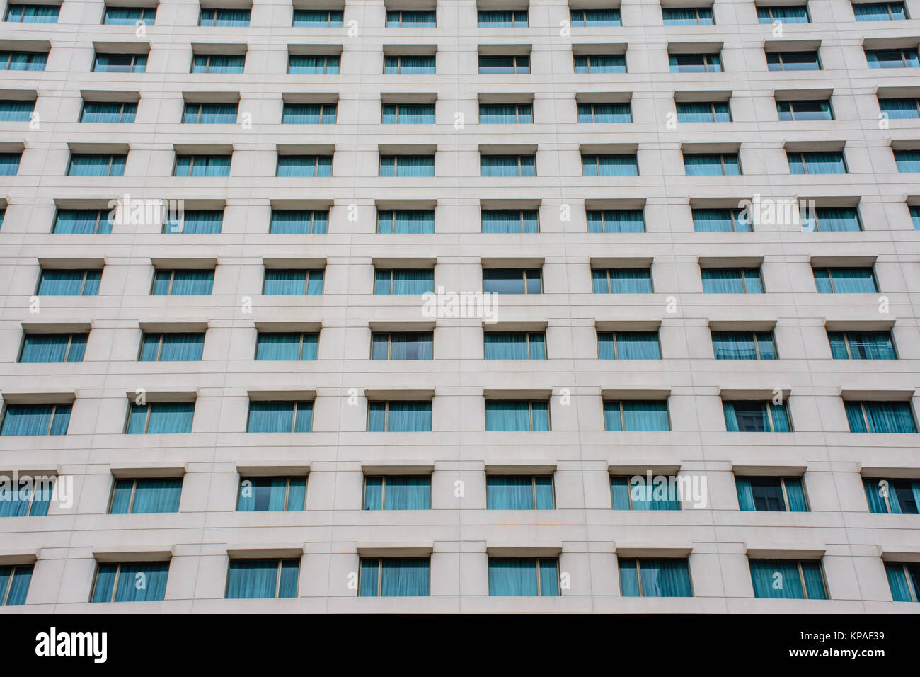 Symmetrische Muster an der Wand des hohen Gebäude Stockfoto