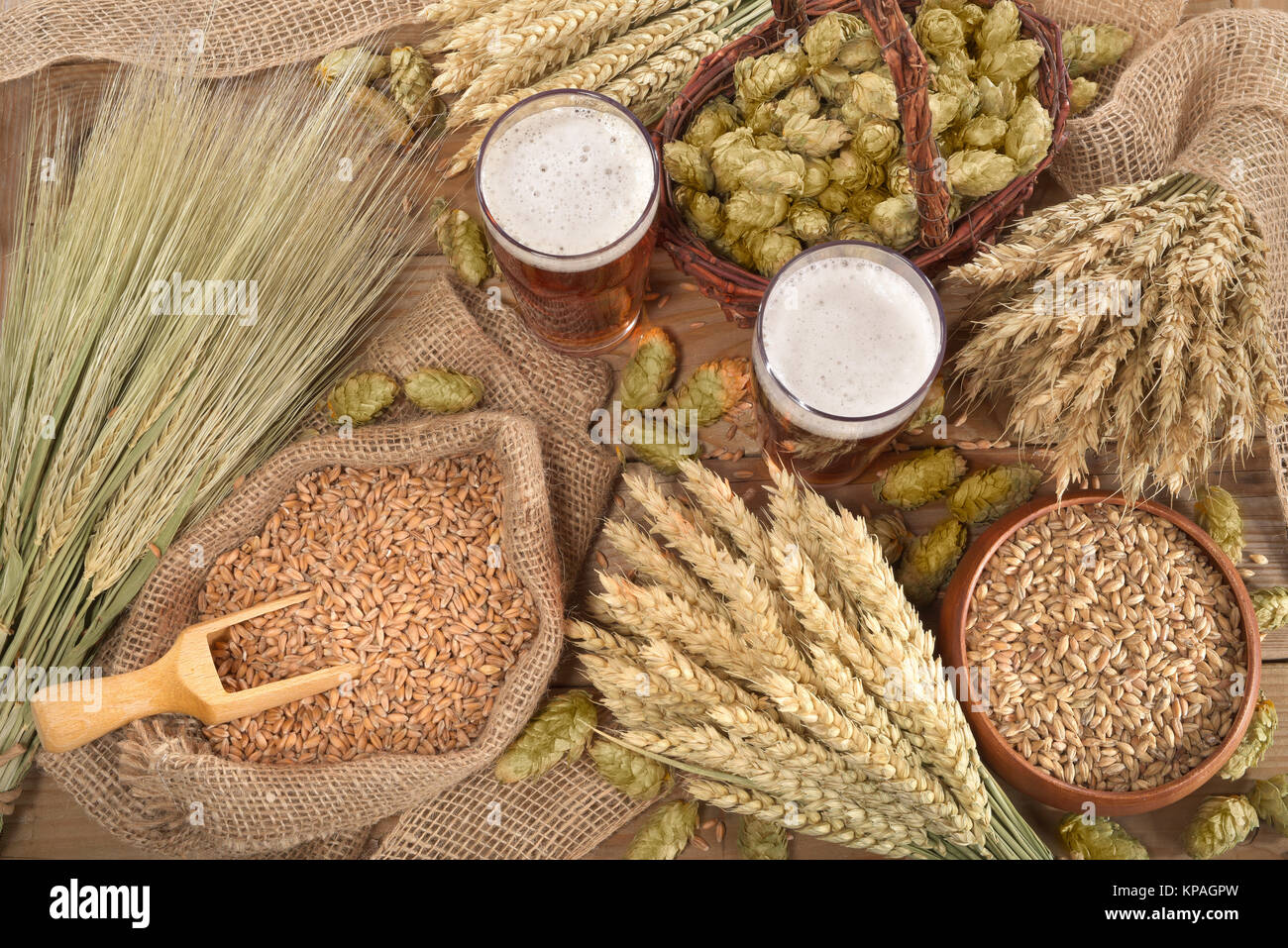 Bier Zutaten Stockfotografie Alamy