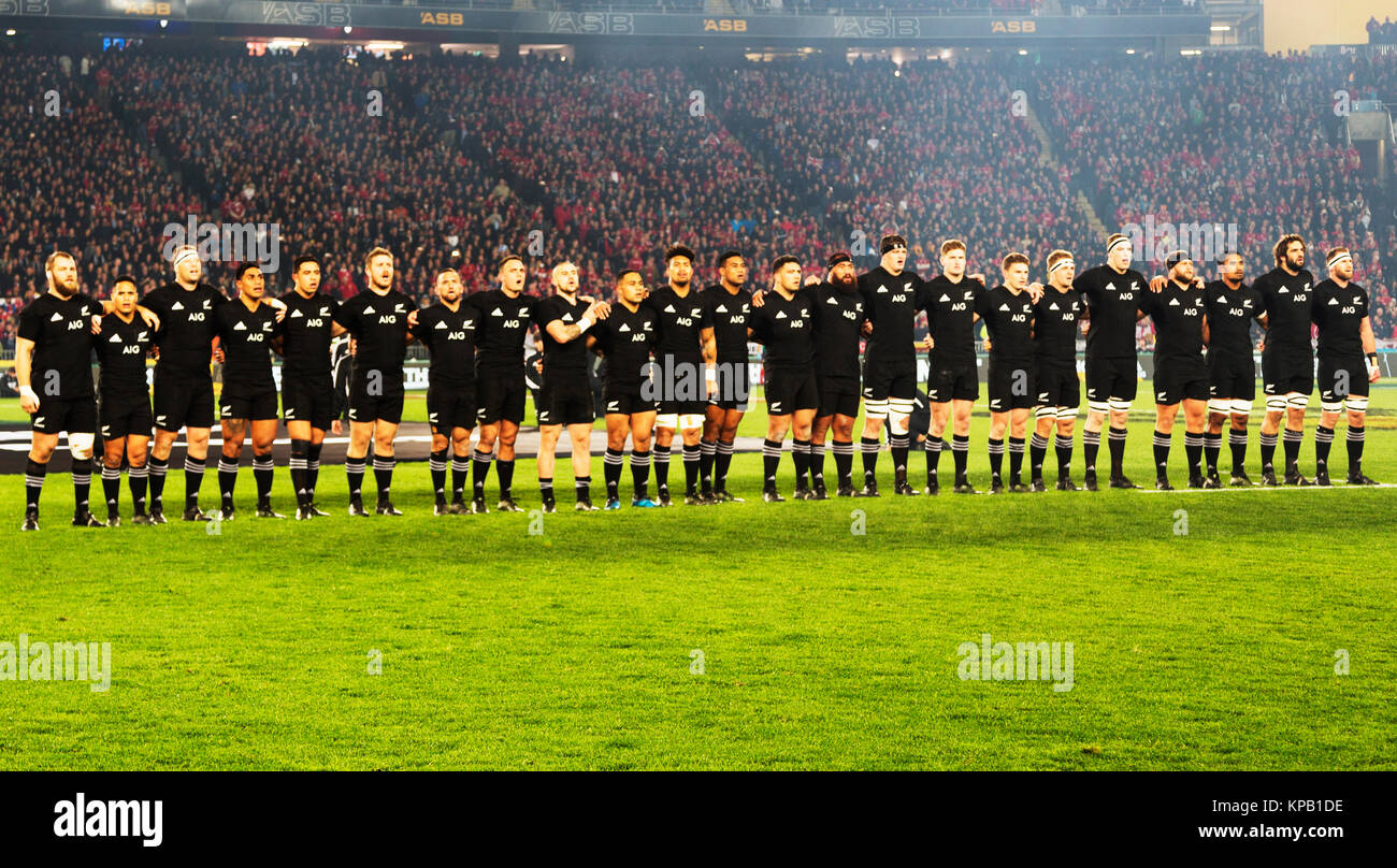Die All Blacks Rugby Team auf dem Spielfeld in Eden Park, Auckland, Neuseeland vor der Rugby-WM-Finale gegen die Löwen am 8. Juli. 2017 Stockfoto