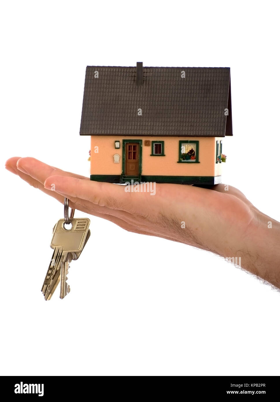 Model-Release, Haus Und Altbier in der Hand, Symbolbild Hauskauf - Haus und Schlüssel in der hand Stockfoto
