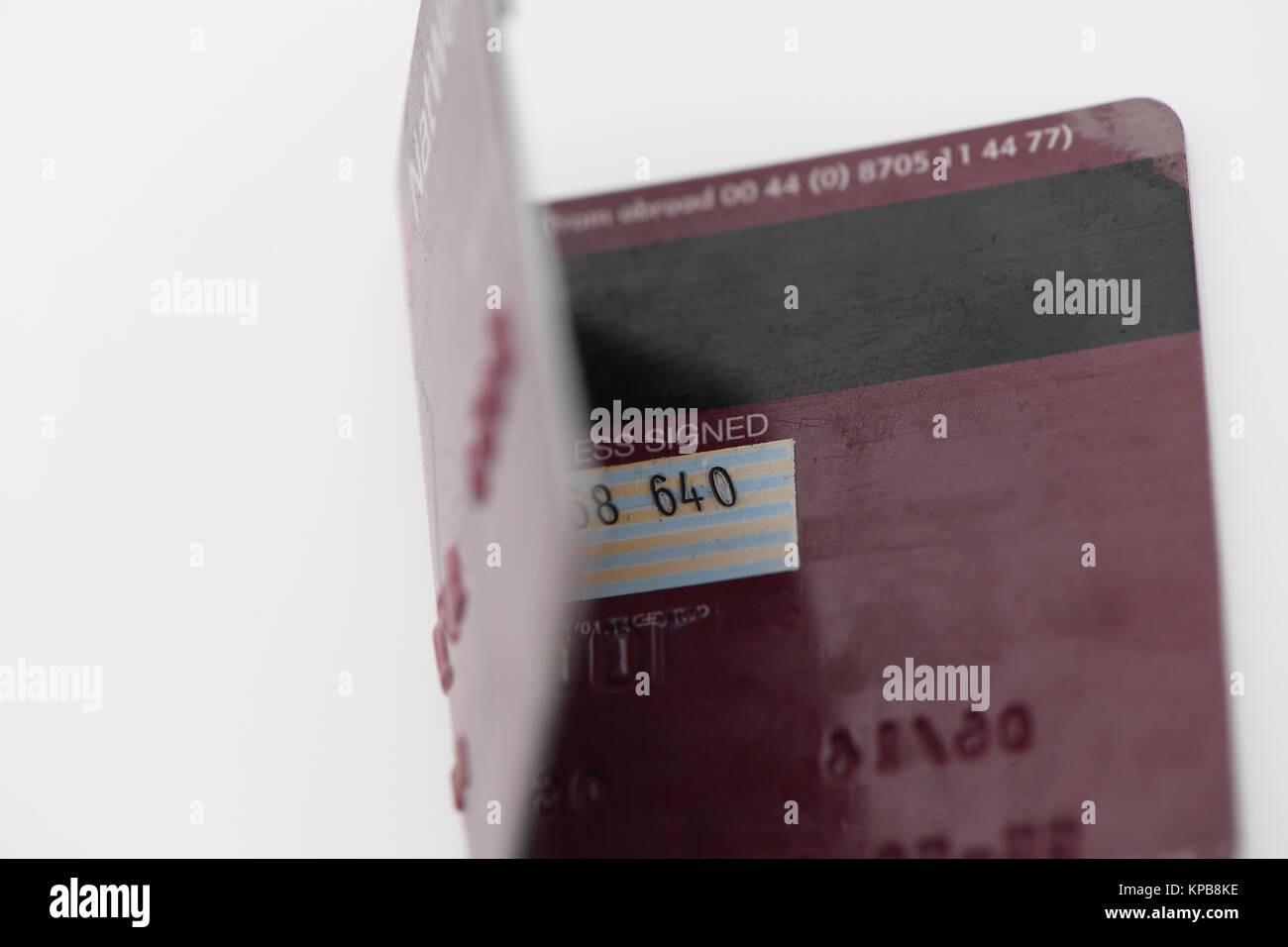 Eine gefaltete Visa debit card von Nat West auf weißem Hintergrund. Stockfoto