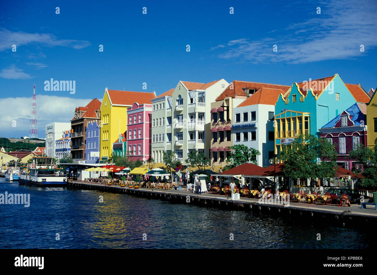 Willemstad, Häuser in Handelskade, Curacao, Niederländische Antillen Stockfoto