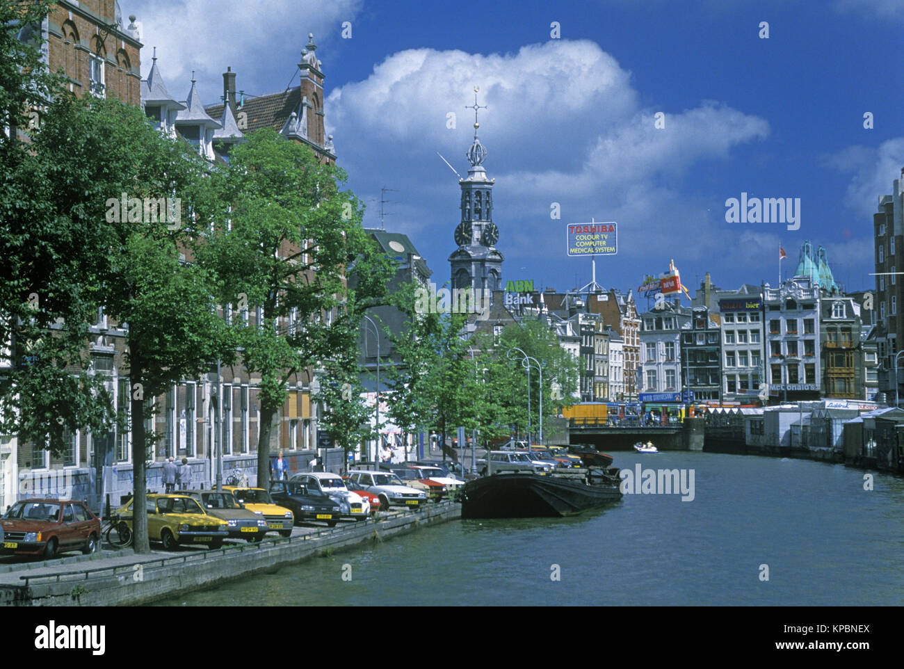 1989 historische Singel Kanal und MUNT PLEIN AMSTERDAM HOLLAND Stockfoto