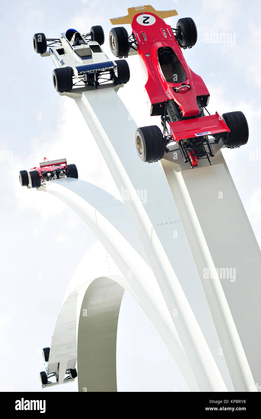 Die F1-Wagen Skulptur vor dem Goodwood House auf dem Festival 2017 der Geschwindigkeit Stockfoto