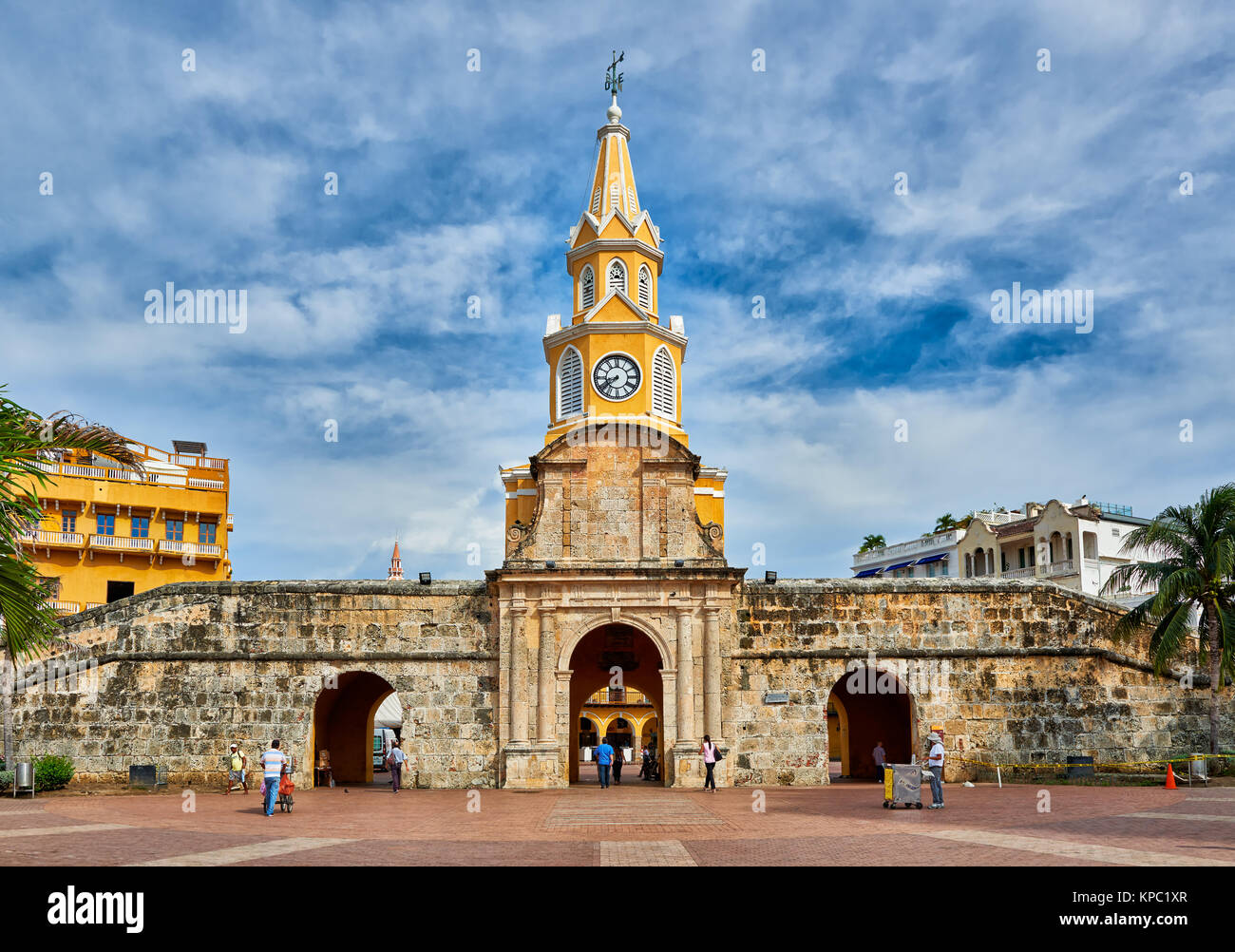 Schloss Turm Torre del Reloj und Plaza de la Paz, Cartagena de Indias, Kolumbien, Südamerika Stockfoto