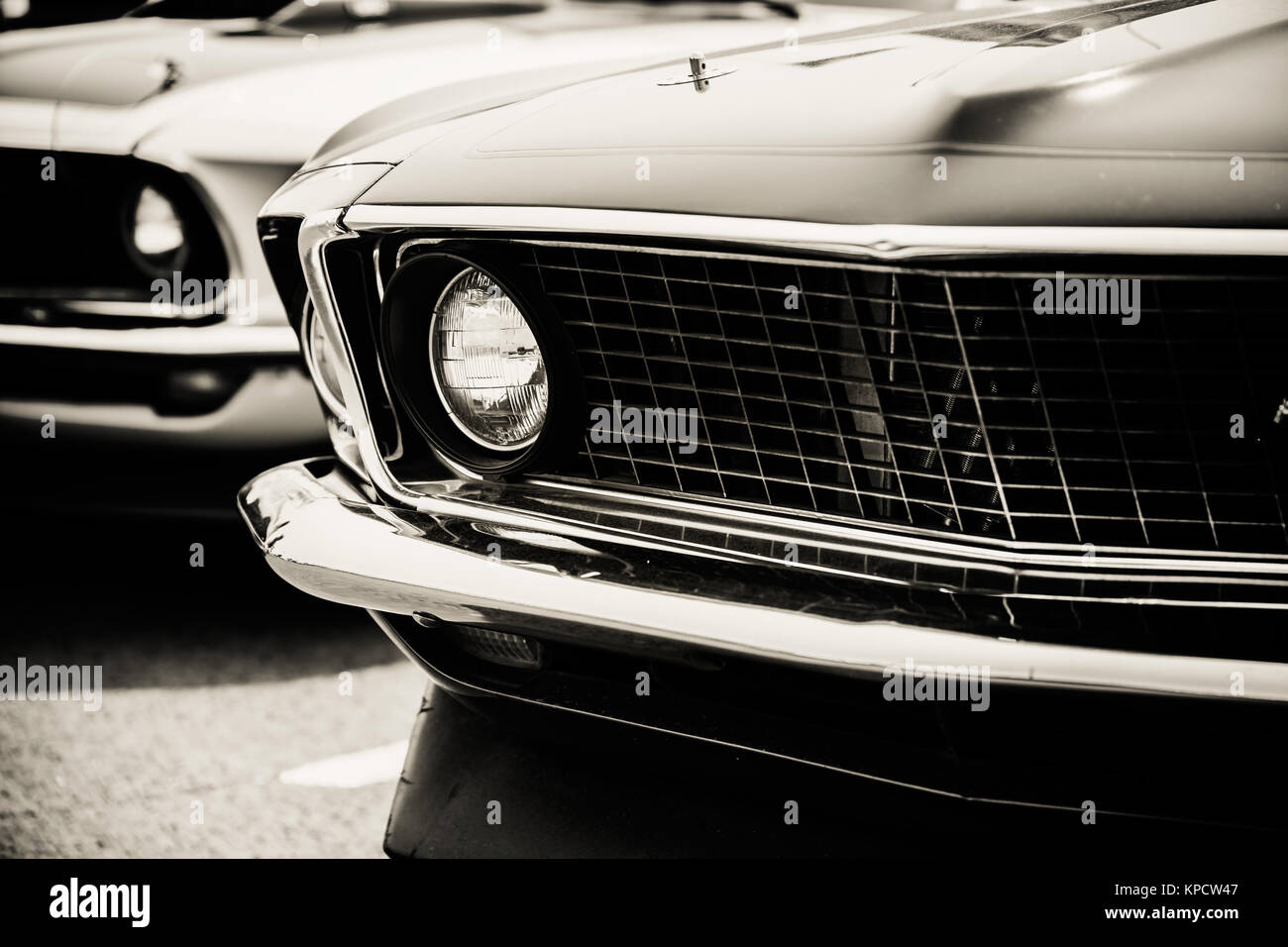 Klassische Autos in einer Reihe Stockfoto