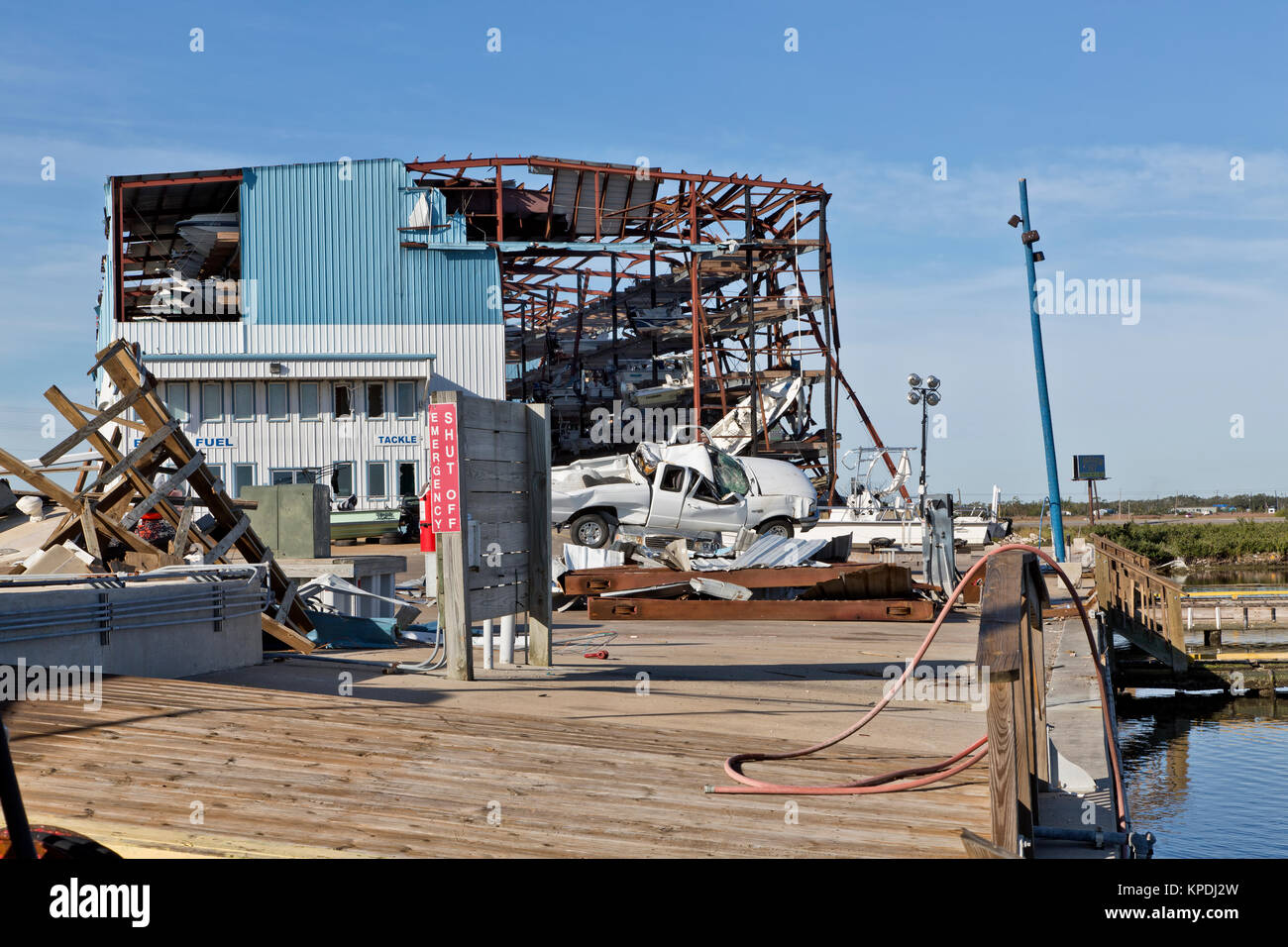 Hurrikan 'Harvey' 2017 Zerstörung von Cove Harbor Marina & Dry Stack, Lagereinrichtung, Rockport, Texas. Stockfoto