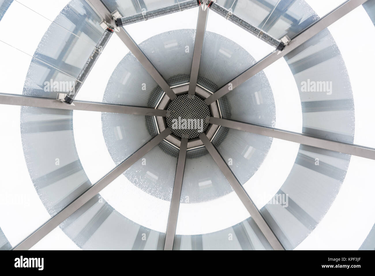 Glaskuppel, Glasdach schwungvoll moderne Architektur. Stockfoto