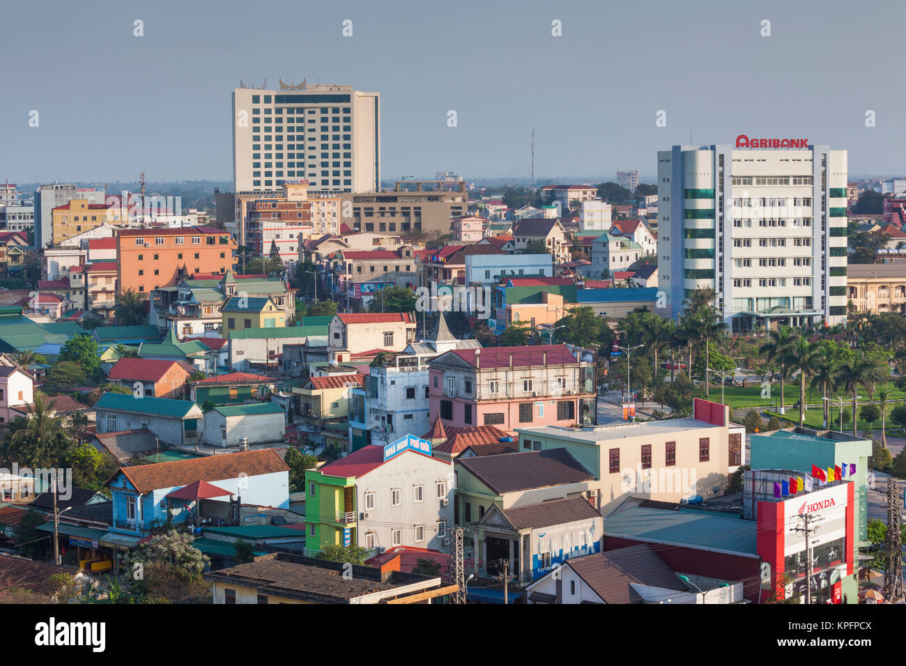 Vietnam, DMZ-Bereich. Dong Ha, erhöhte Stadtblick Stockfoto