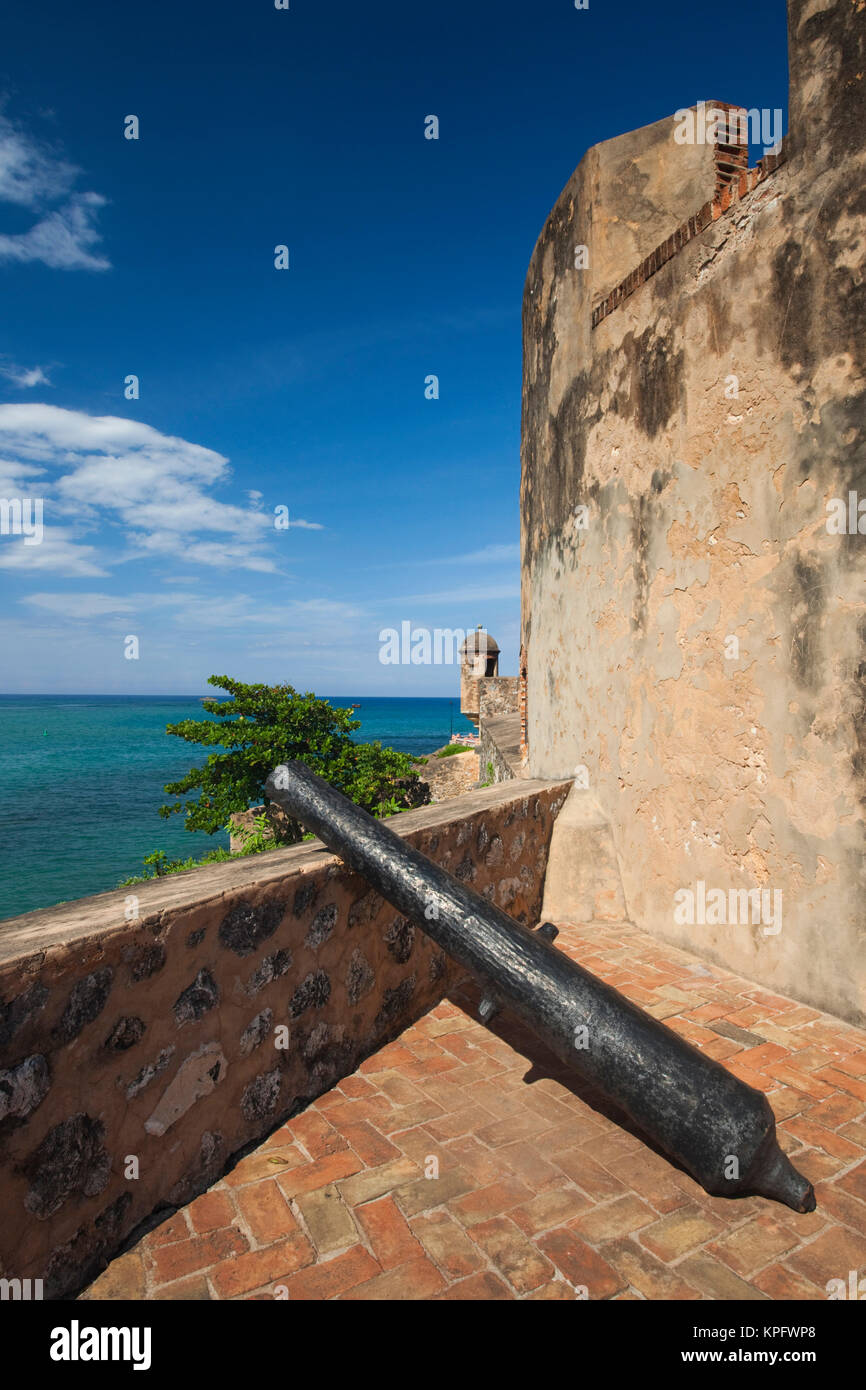 Dominikanische Republik, Nordküste, Puerto Plata, Festung Fuerte de San Felipe, Kanone Stockfoto