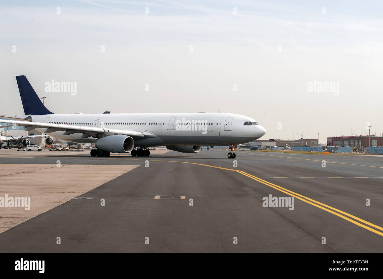 Große Ebene bereitet sich zu entfernen. Stockfoto