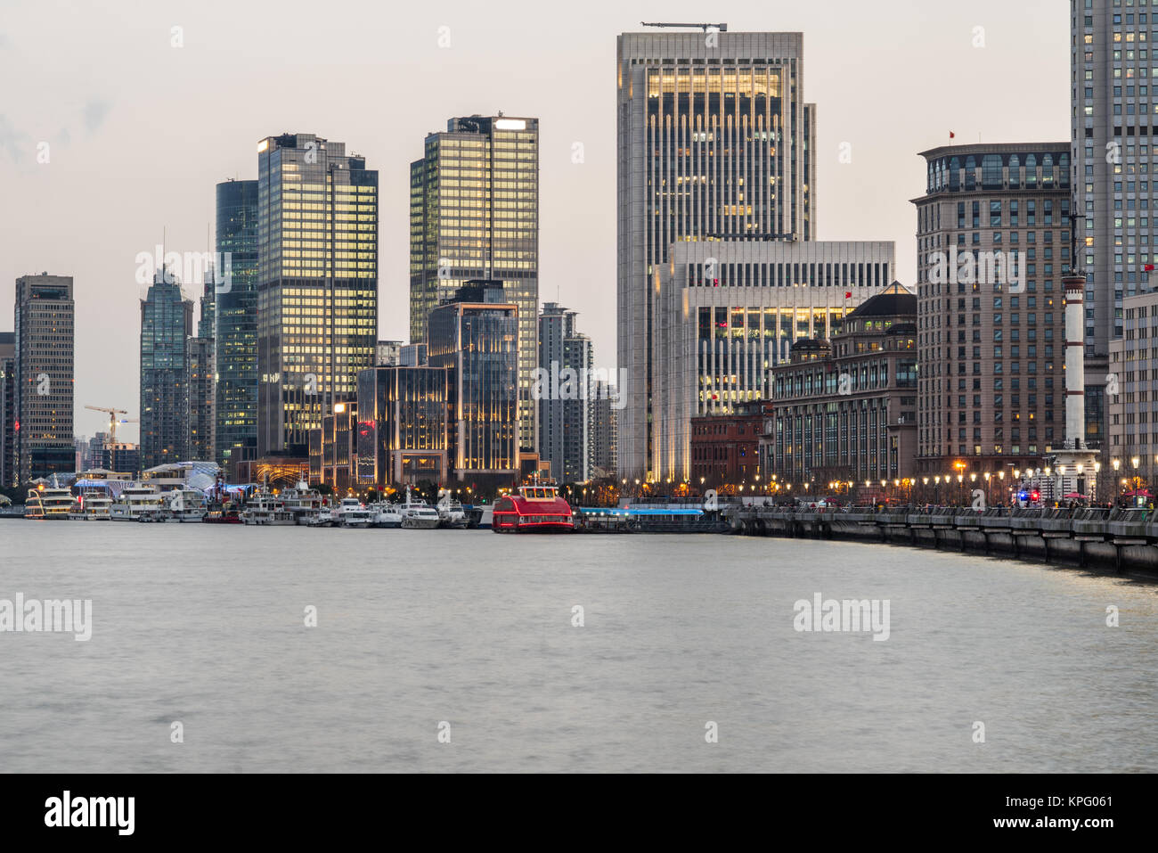 Wahrzeichen von Shanghai Huangpu Fluss in China. Stockfoto