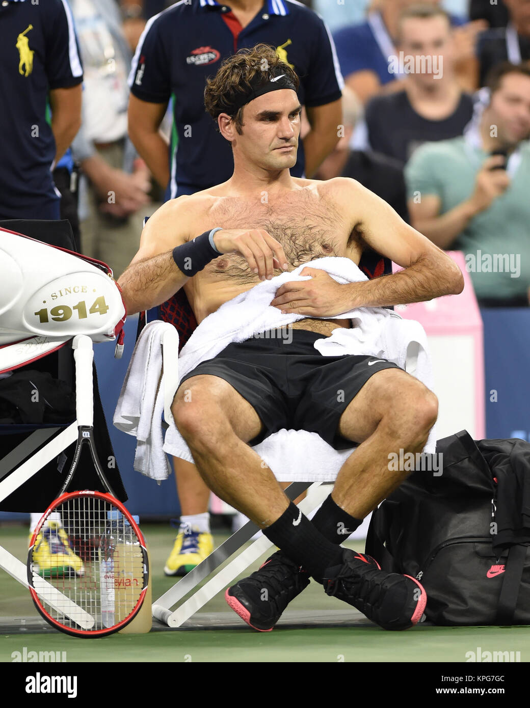 FLUSHING NY-SEPTEMBER 04: Roger Federer besiegt Gael Monfils Tag zehn der 2014 US Open am USTA Billie Jean King National Tennis Center am 3. September 2014 in der Nähe der Queens Borough von New York City Personen: Roger Federer Stockfoto