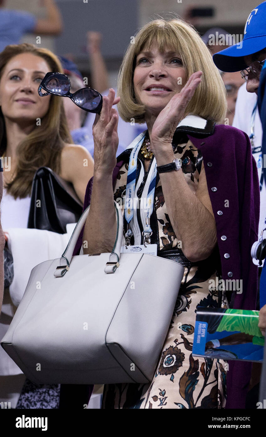 FLUSHING NY-SEPTEMBER 04: Anna Wintour, Tag elf der 2014 US Open am USTA Billie Jean King National Tennis Center am 4. September 2014 in der Nähe der Queens Borough von New York City. Personen: Anna Wintour Stockfoto