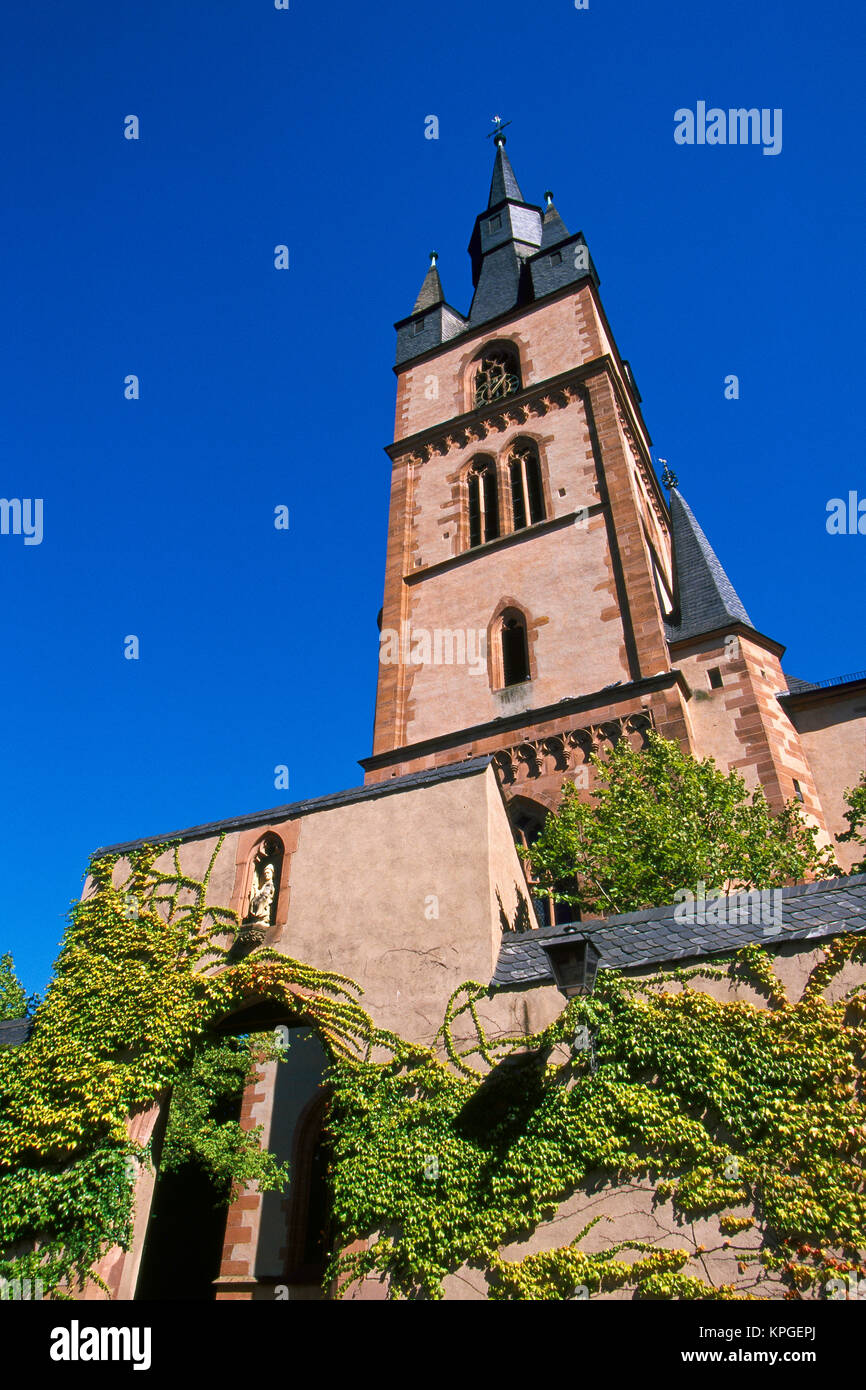 Deutschland, Mittelrhein, Kiedrich, Pfarrkirche St. Valentin (Valentinstag), ist eine prunkvolle Katholische Kirche. Stockfoto