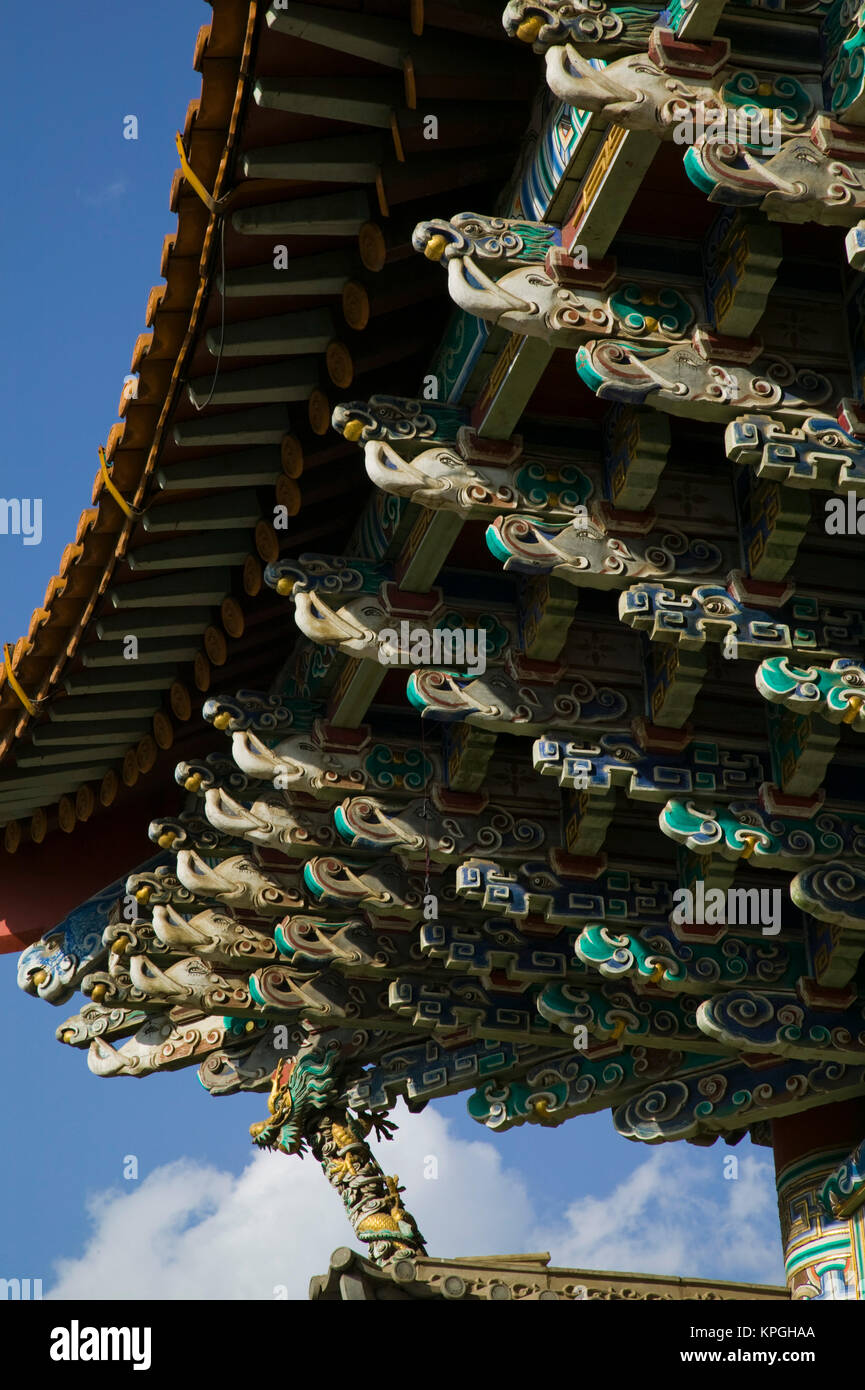 CHINA, Provinz Yunnan, Kunming. Memorial Arch der Golden Horse und Jade Hahn in Jinmabiji Square Detail/Tag. Stockfoto