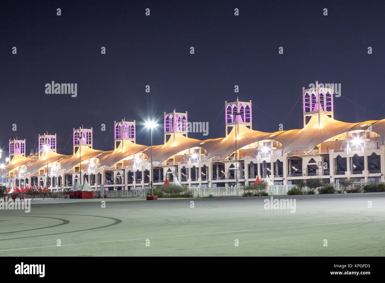 Bahrain International Circuit in der Nacht Stockfoto