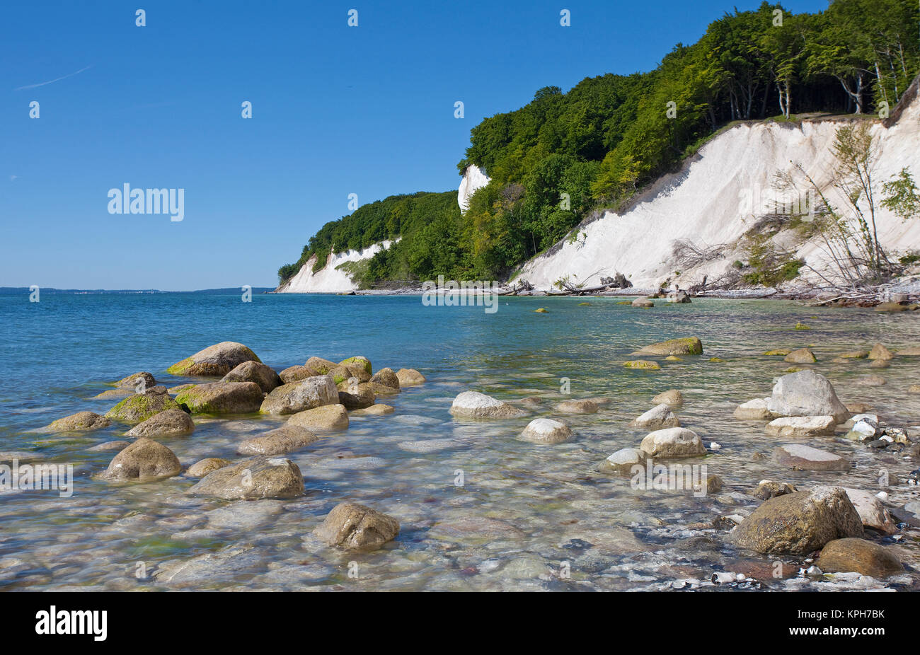 Kreidefelsen und Strand im Nationalpark Jasmund, Rügen, Mecklenburg-Vorpommern, Ostsee, Deutschland, Europa Stockfoto