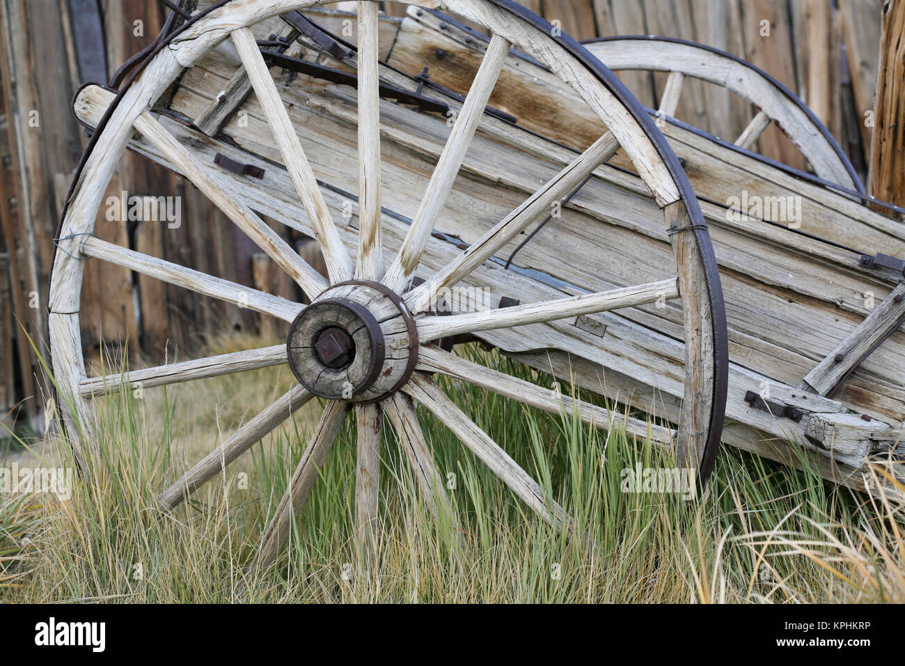 Alte Karre Räder; Bodie State Historic Park, CA Stockfoto