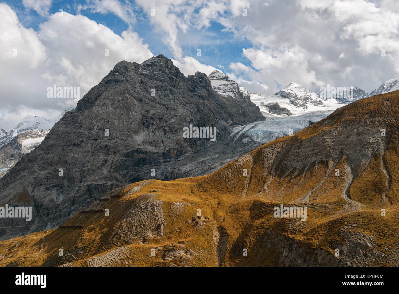 Reschenpass/Alpen zwischen Österreich und Italien Stockfoto