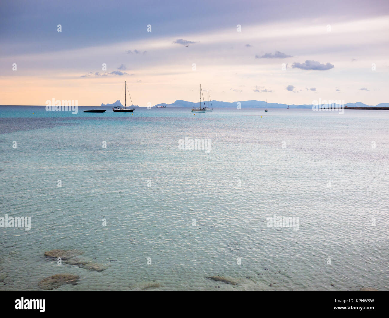 Frühlingsabend in Cala Saona, Formentera, Spanien Stockfoto