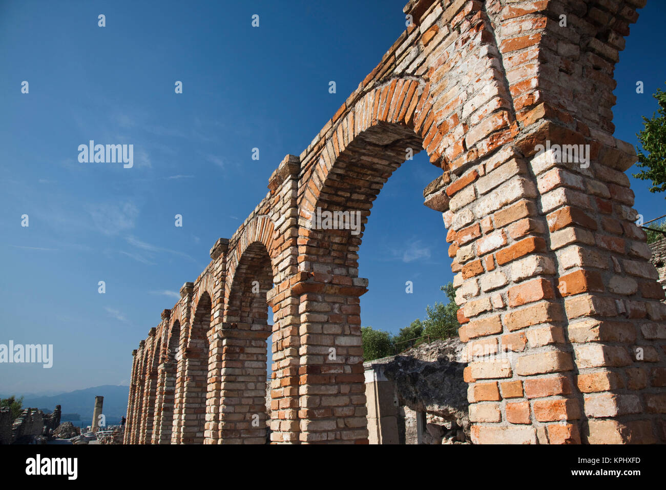 Italien, Provinz Brescia, Sirmione. Grotte di Catullo Ruinen. Stockfoto