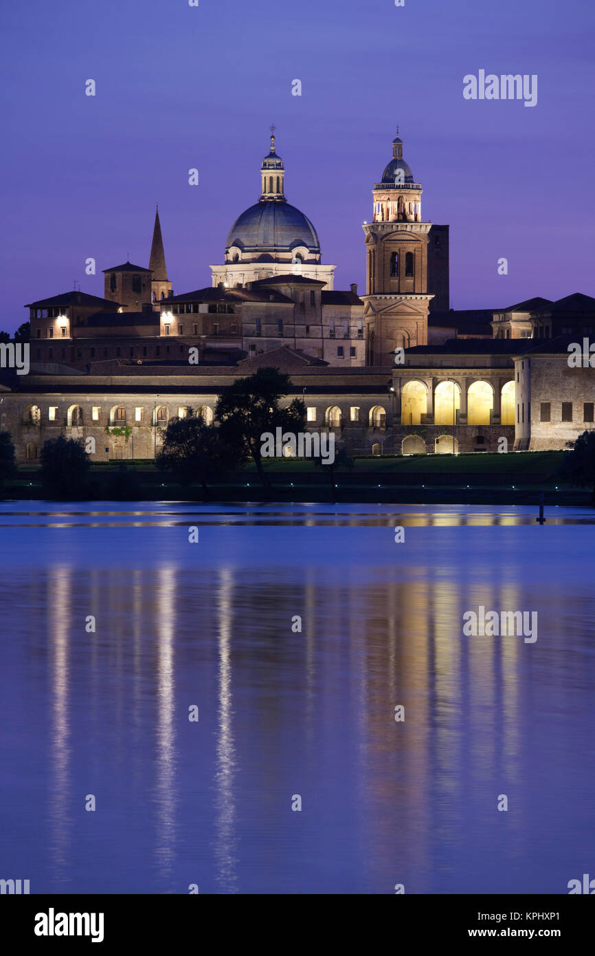 Italien, Provinz Mantua Mantua. Blick auf die Stadt, und der Palazzo