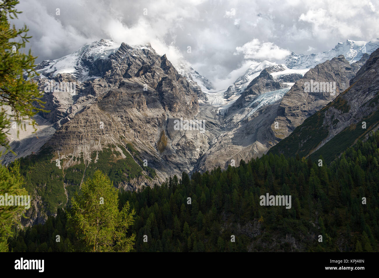 Reschenpass/Alpen zwischen Österreich und Italien Stockfoto