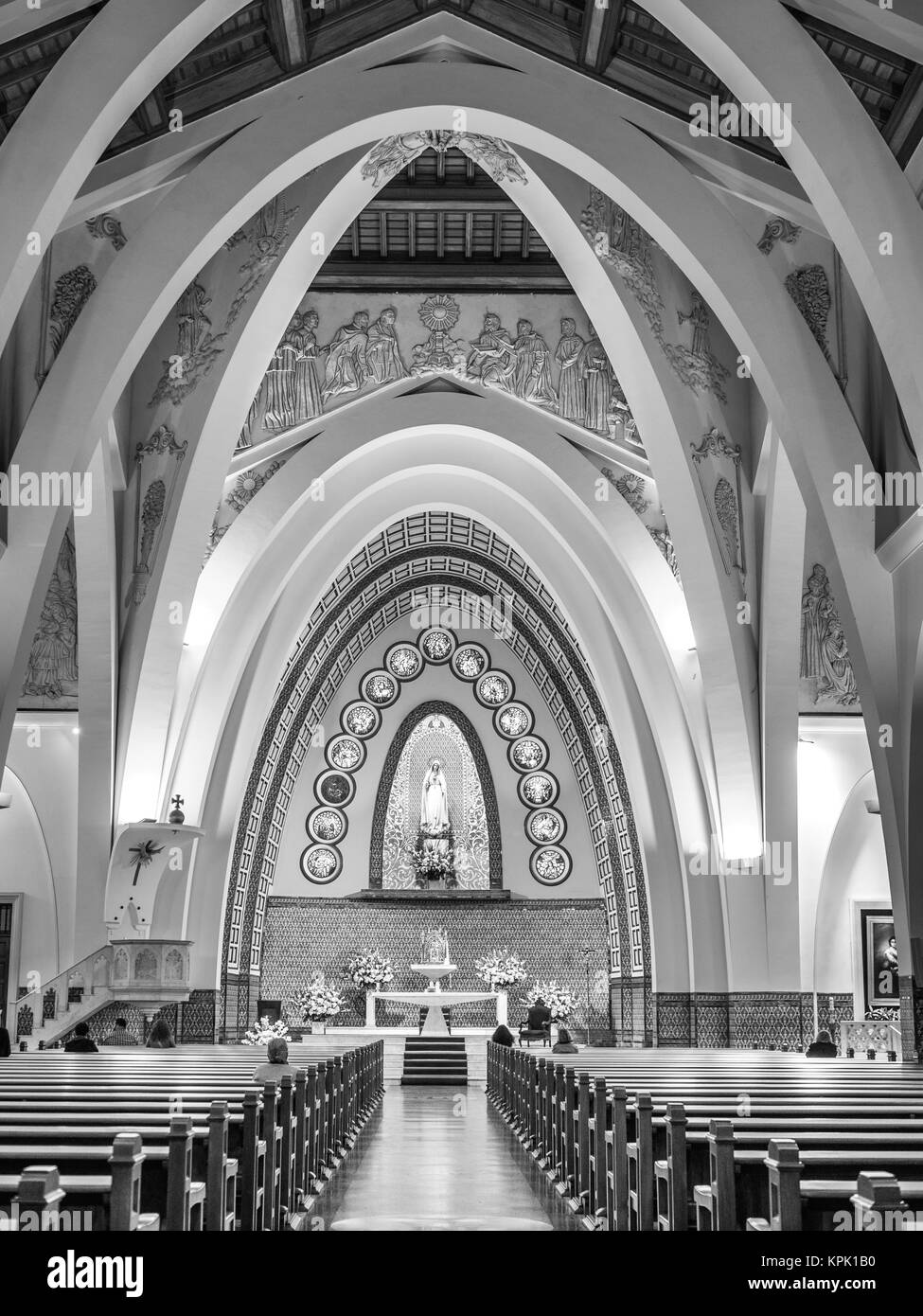 LIMA, PERU - 17. SEPTEMBER 2015. Die Kirche der Jungfrau Maria Fatima befindet sich im Stadtteil Miraflores und wurde 1965 errichtet. Stockfoto
