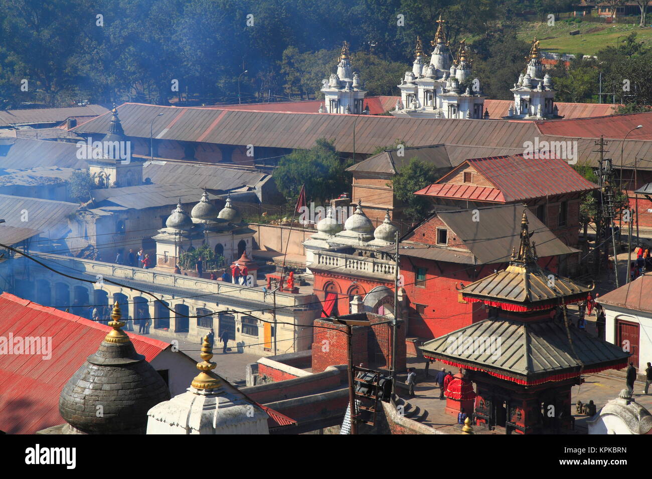 Pashupatinath Tempel ist Nepals heiligsten hinduistischen Heiligtum und eine der größten Shiva Sites, ist an den Ufern des Bagmati Flusses in der Stadt von Kathmandu gelegen und ist UNESCO-Weltkulturerbe. Stockfoto