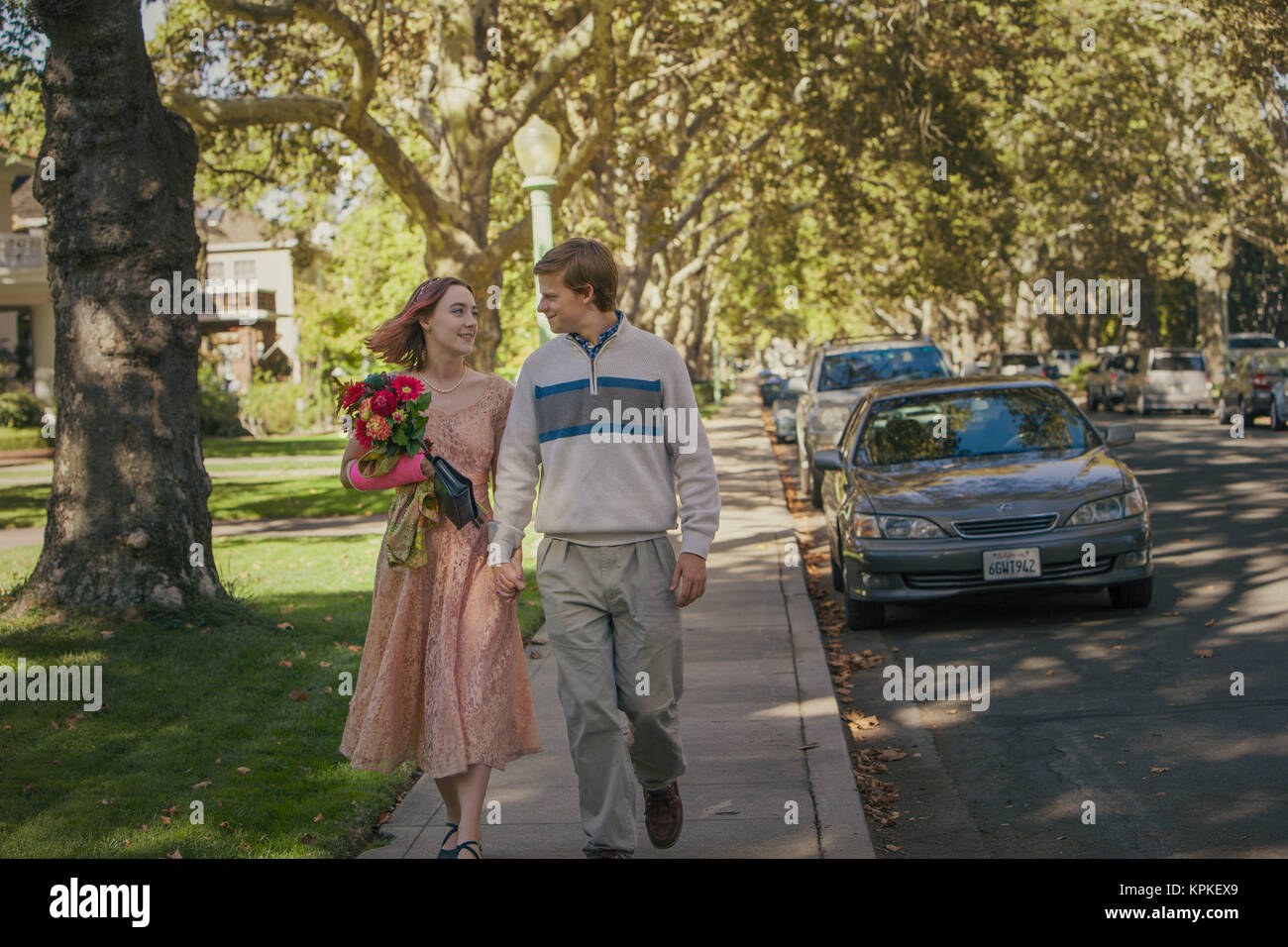 Erscheinungsdatum: Februar 18, 2018 Titel: Lady Bird STUDIO: Elevation Bilder Regie: Greta Gerwig PLOT: In den frühen 2000er Jahren, ein künstlerisch-geneigt, der 17-Jährige kommt vom Alter in Sacramento, Kalifornien. In den Hauptrollen: SAOIRSE RONAN als Christine 'Lady Bird' McPherson, LUCAS Hecken als Danny O'Neill. (Bild: © Elevation Bilder/Unterhaltung Bilder) Stockfoto