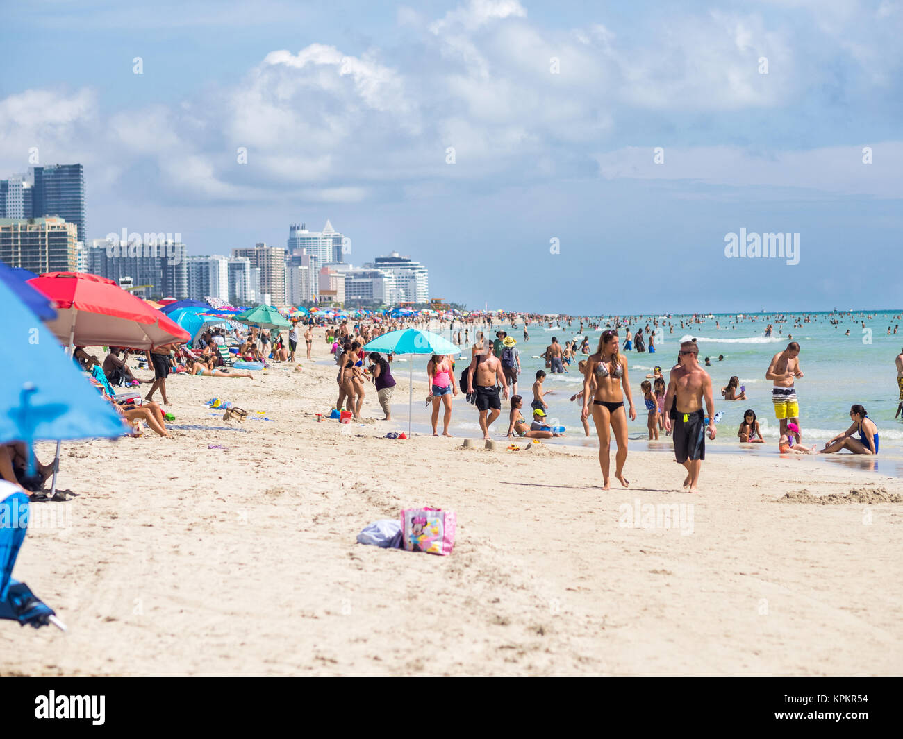 MIAMI, USA - September 6, 2015. South Beach ist ein Stadtteil von Miami Beach, Florida. Der weiße Sandstrand ist von Millionen von Touristen besuchte jedes y Stockfoto