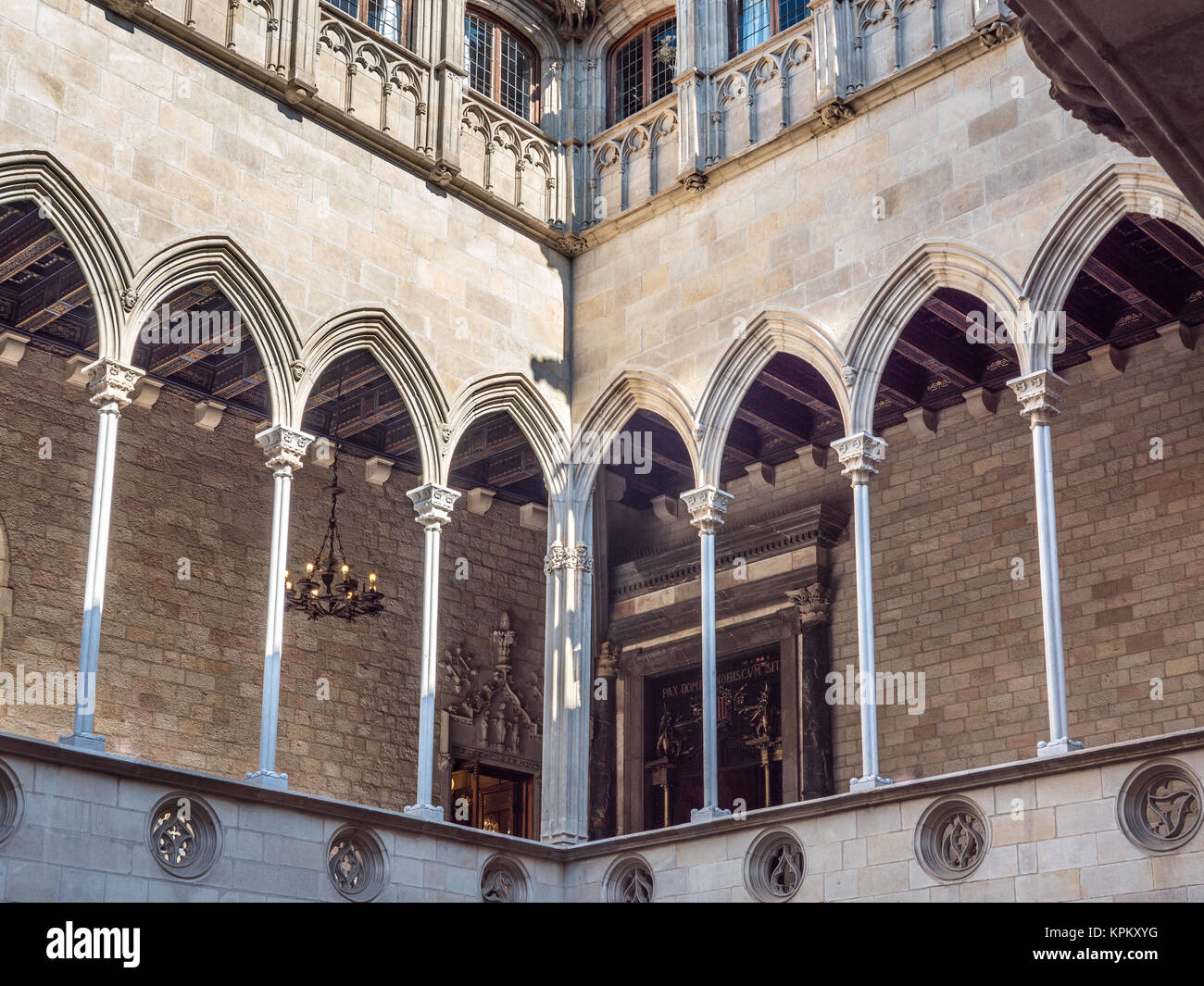 Barcelona, Spanien - 24. September 2016. Blick auf den Bögen in der Generalitat Palast in Barcelona, Spanien Stockfoto