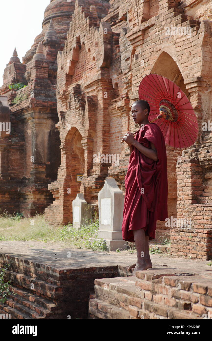 Buddhistischer Mönch in den Tempeln von Bagan Stockfoto