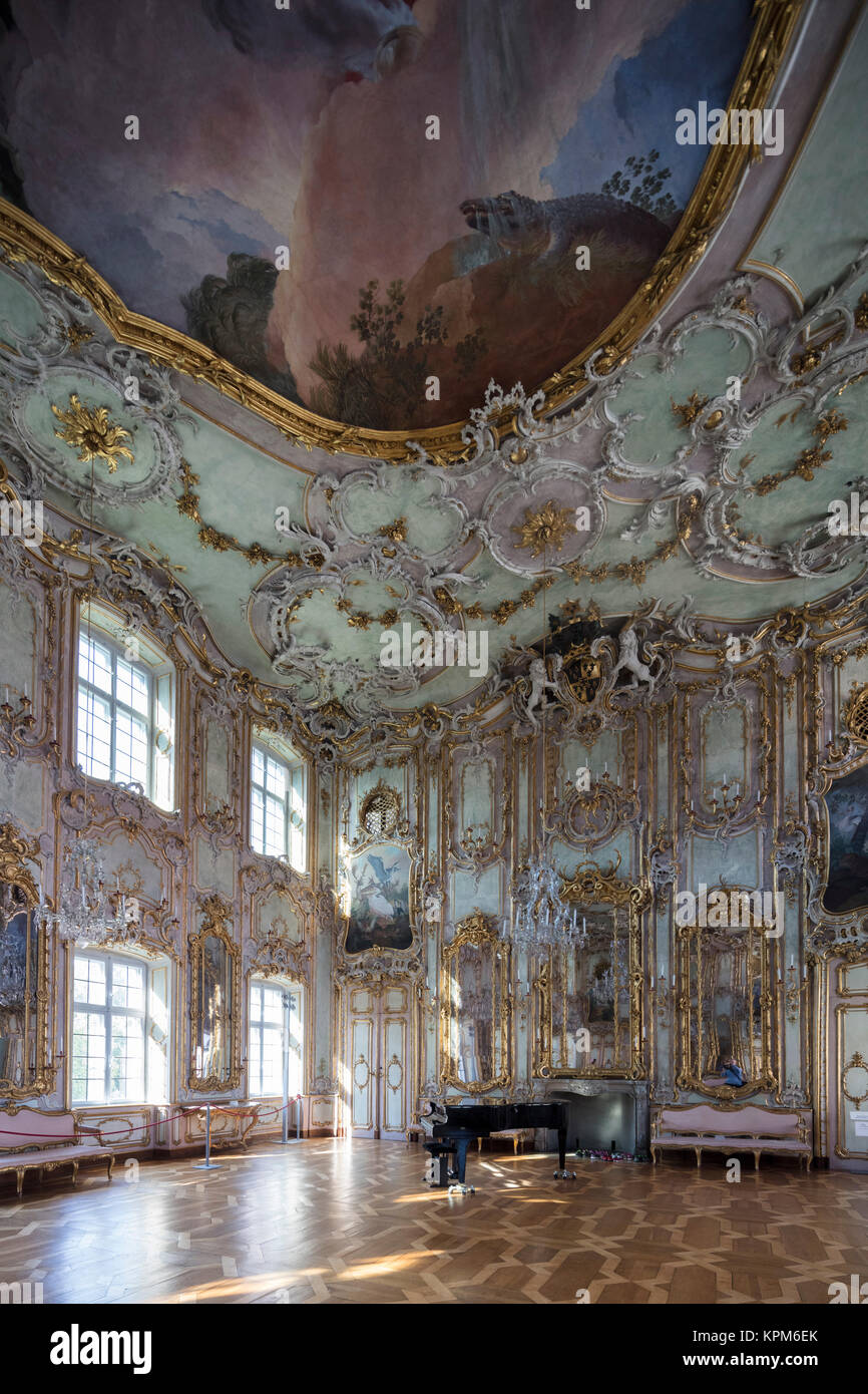 Rococco Ballroom (1770) des Schaezlerpalais Barockschloss, Augsburg, Bayern, Deutschland Stockfoto