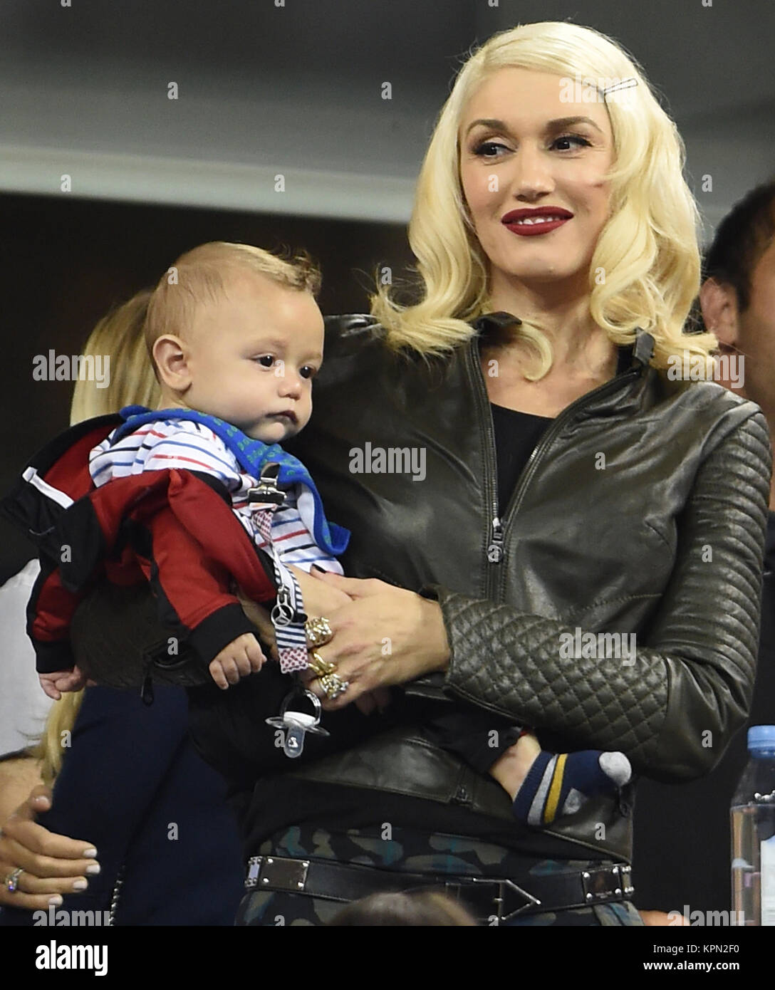 FLUSHING NY-SEPTEMBER 04: Gwen Stefani, Apollo Rossdale, Tag elf der 2014 US Open am USTA Billie Jean King National Tennis Center am 4. September 2014 in der Nähe der Queens Borough von New York City. Personen: Gwen Stefani, Apollo Rossdale Stockfoto