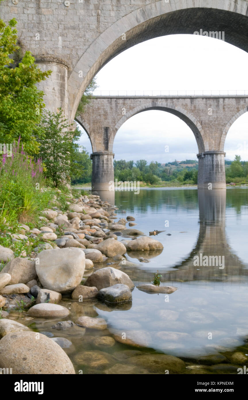 Brücke über die Ardèche Stockfoto