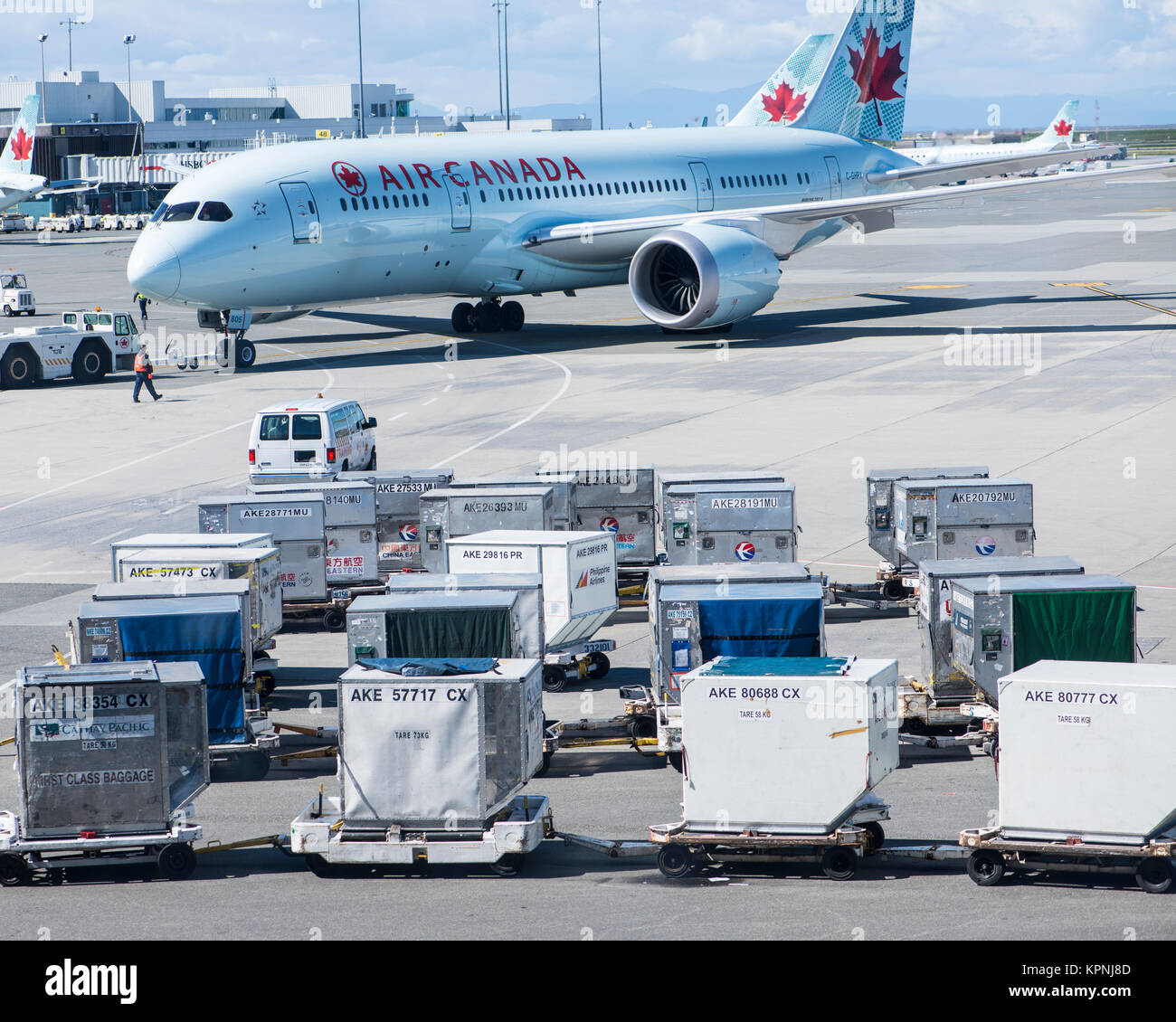 Gepäckwagen, Toronto Airport Stockfoto