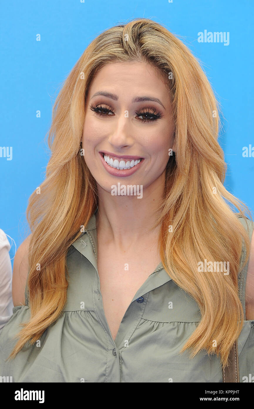 Stacey Salomo besucht Großbritannien Galavorstellung des Findens Dory im Odeon Leicester Square in London. 10. Juli 2016 © Paul Treadway Stockfoto