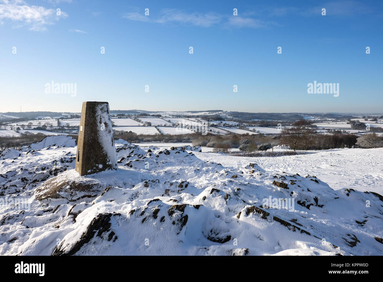 Trig Point auf dem Beacon Hill Country Park in Leicestershire Stockfoto