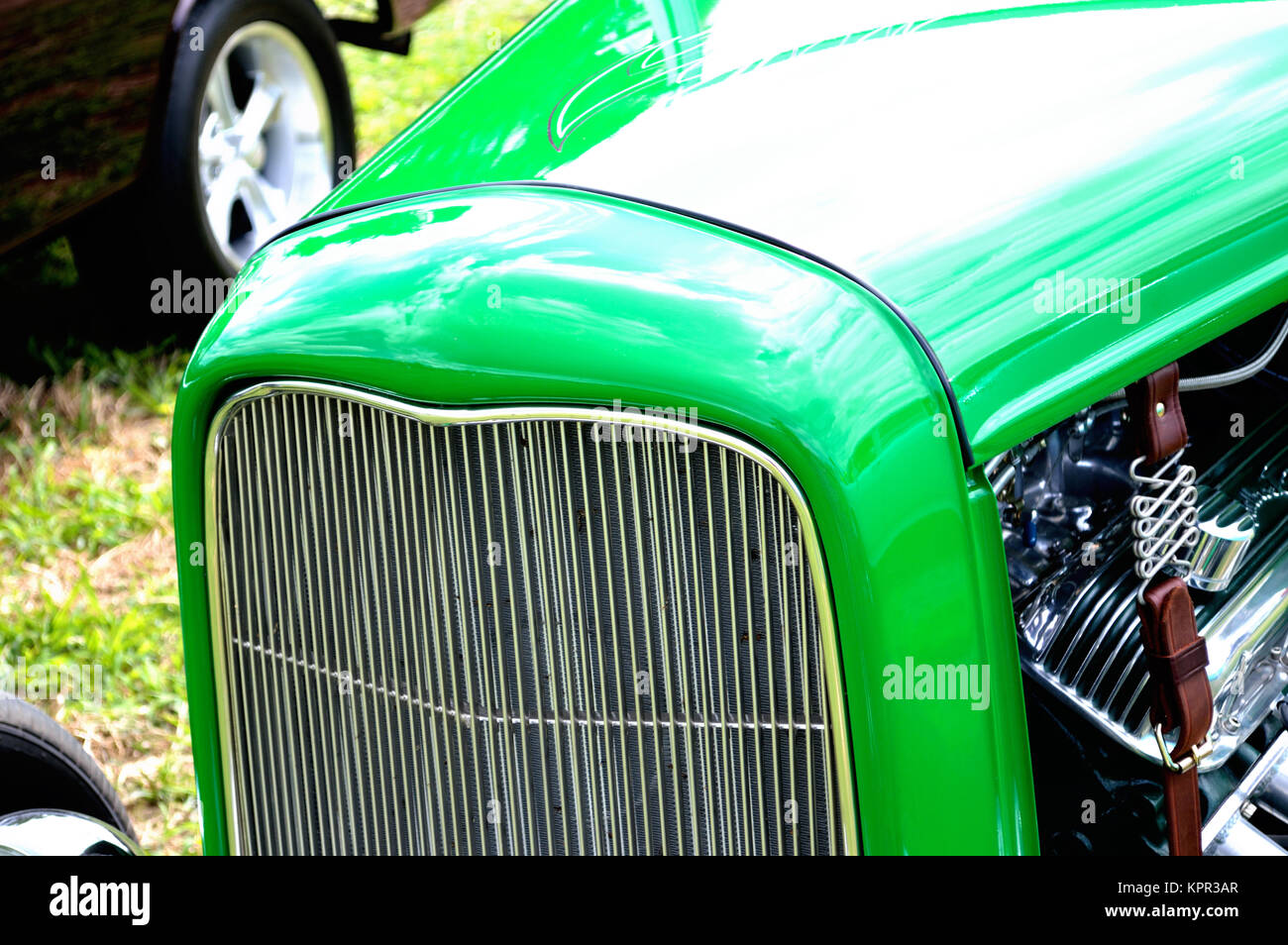 vierunddreißig auf amerikanischen Hotrod Auto Kühlergrill Stockfotografie -  Alamy
