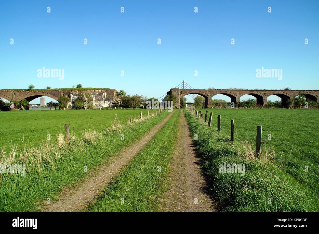 Alte Eisenbahnbrücke wesel Stockfoto