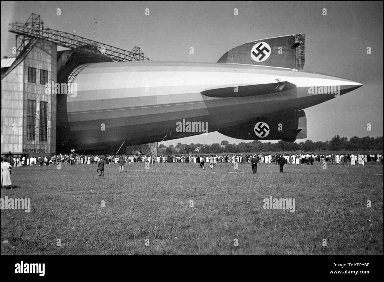 Ns-Monster - Graf Zeppelin Stockfoto