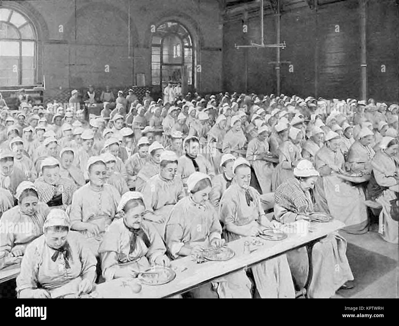 Abendessen am St. Pancras Workhouse, London Stockfoto