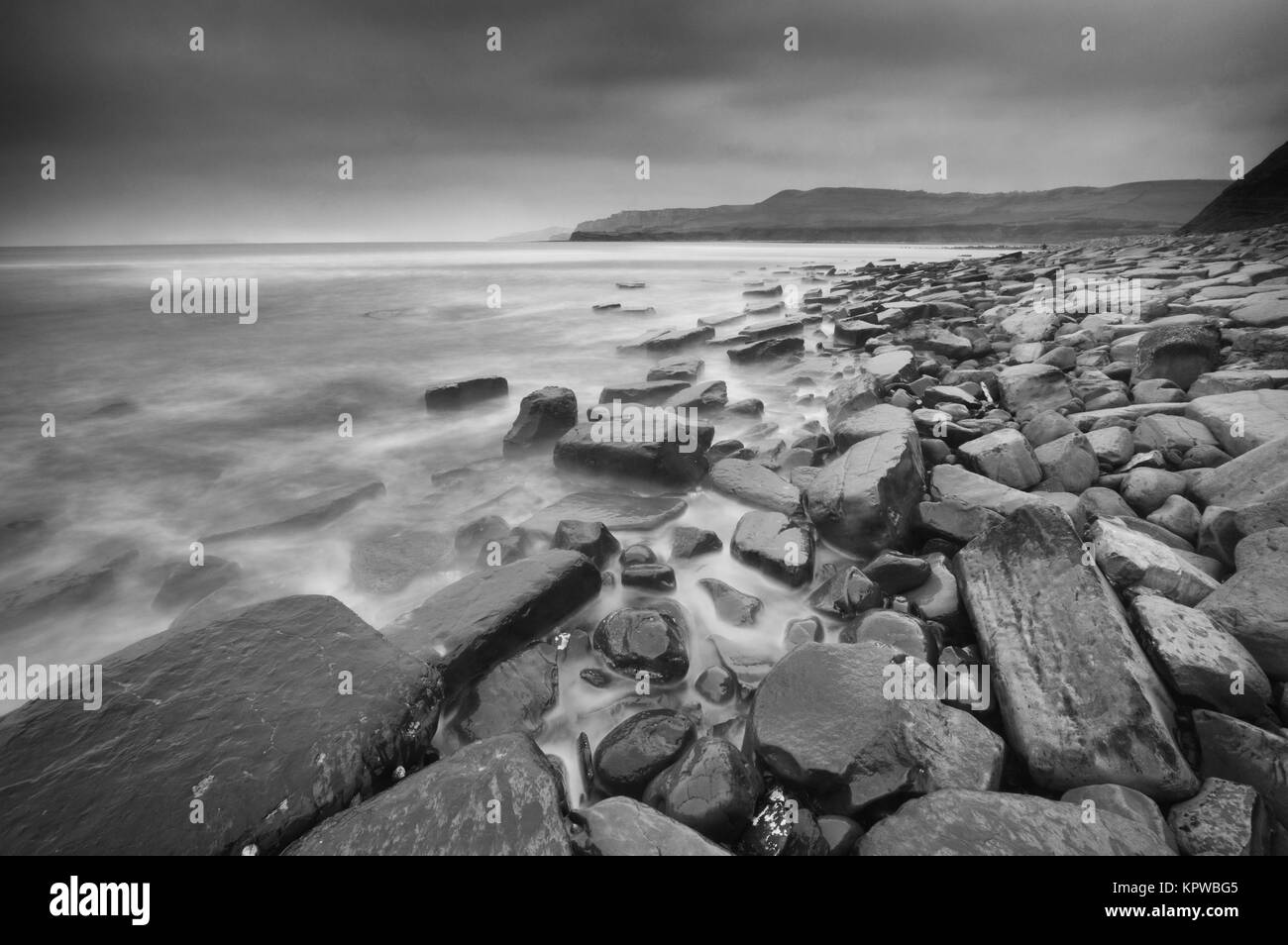 Bewölkt Kimmeridge Bay Stockfoto