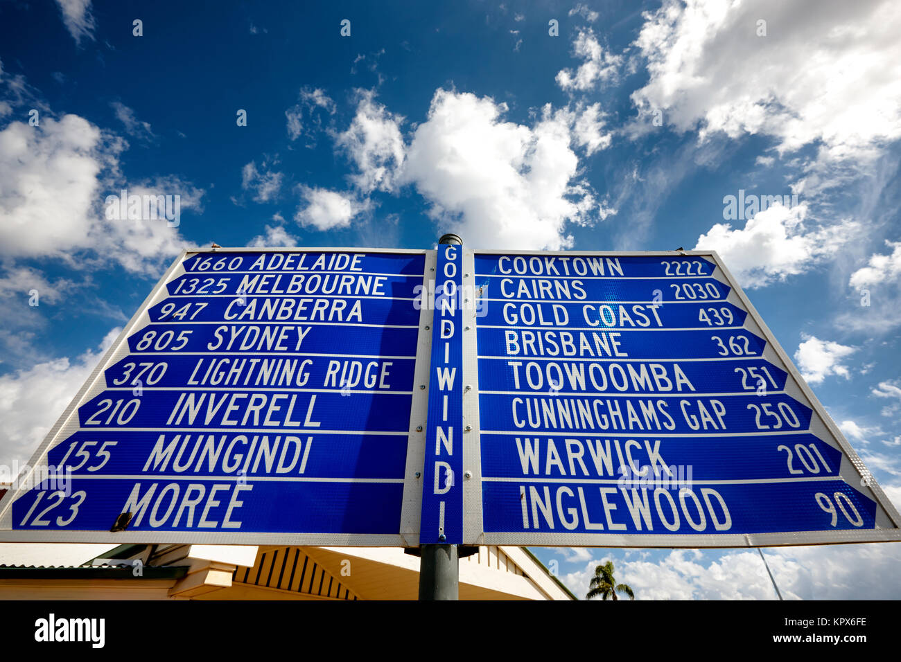 Große touristische signin Goondiwindi, Queensland. Zeigen Sie Entfernungen von Goondiwindi zu anderen Destinationen. Stockfoto